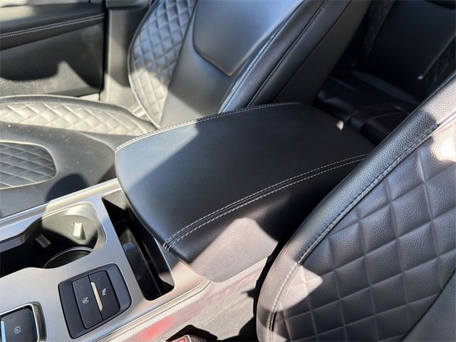 Used 2024 Ford Edge Titanium image 21