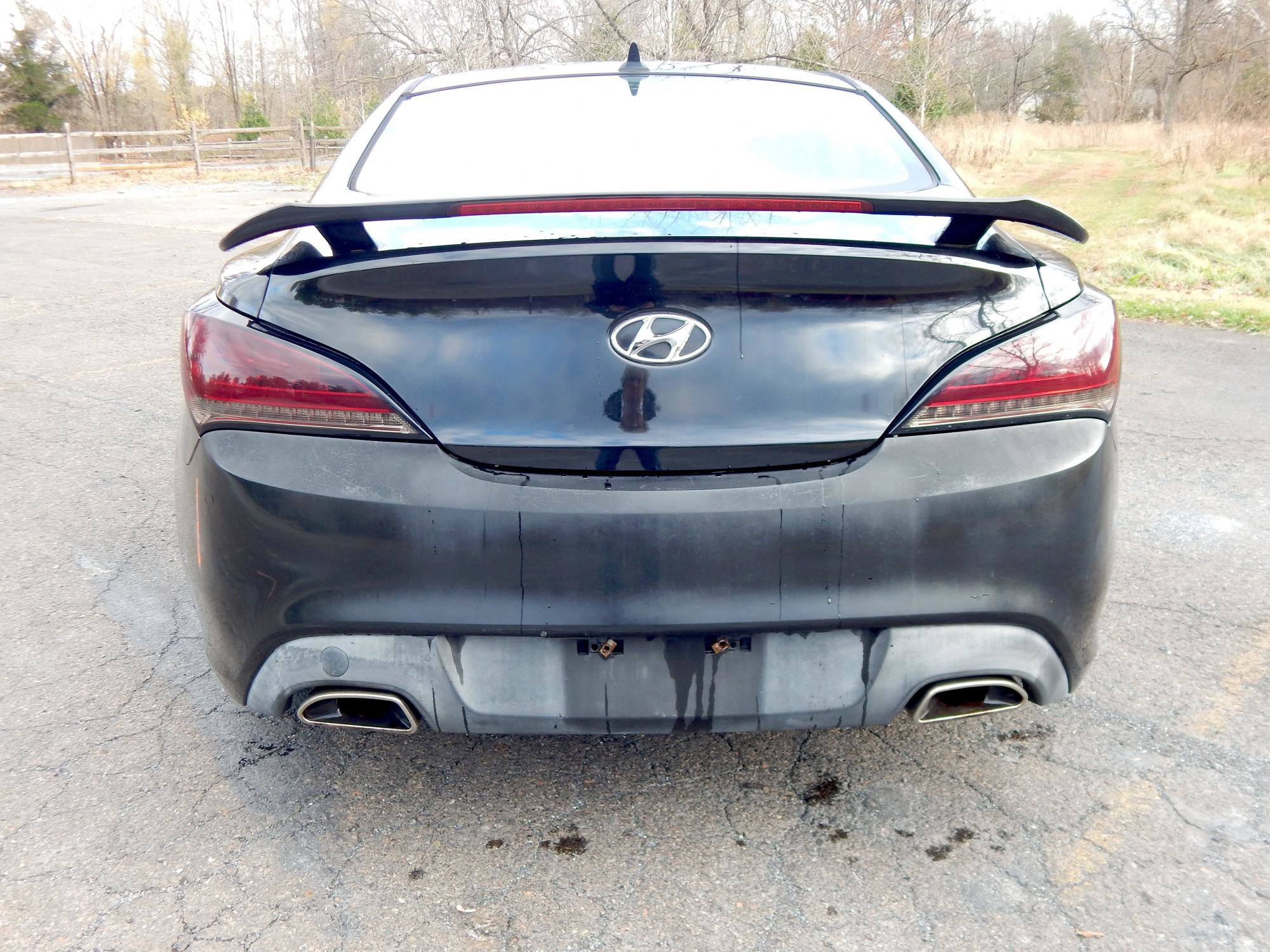 Used 2010 Hyundai Genesis 3.8 image 8