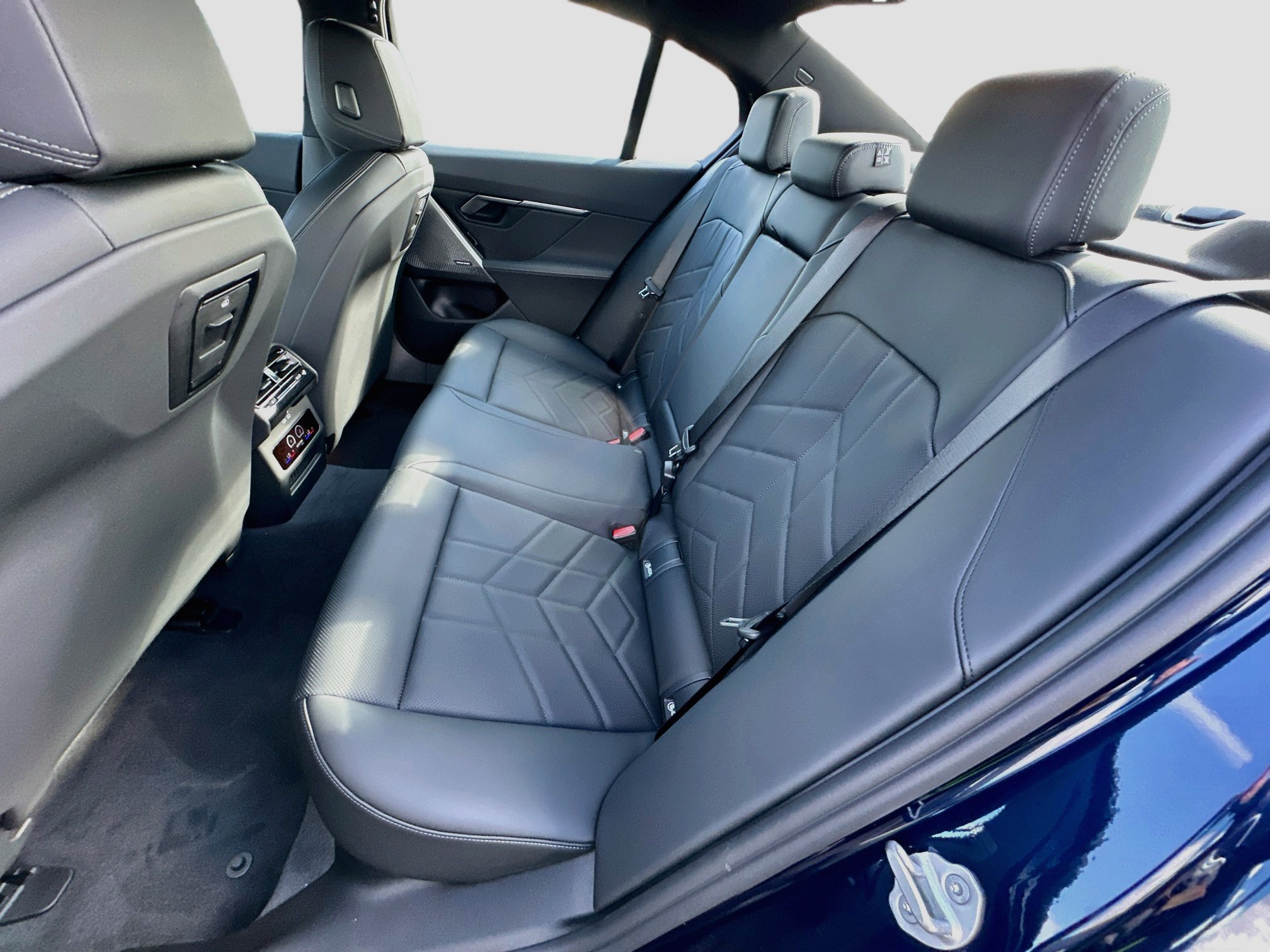 New 2027 BMW 540i xDrive w/ M Sport Package AWD/4WD image 16