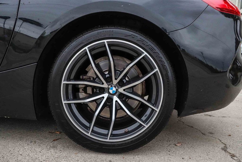 Used 2022 BMW Z4 sDrive30i w/ Driving Assistance Package image 17