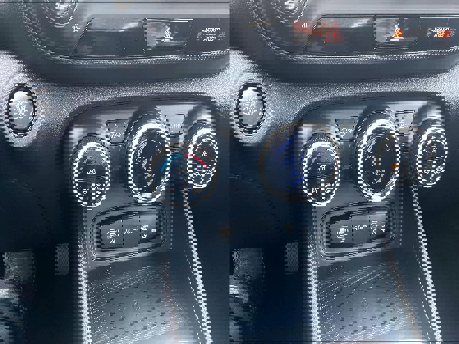 Certified 2023 Hyundai Venue Limited image 25