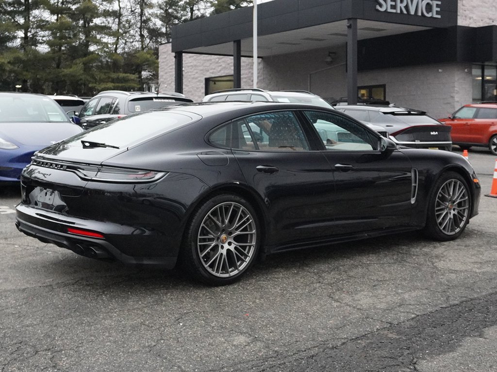 Used 2023 Porsche Panamera 4 Platinum Edition image 13
