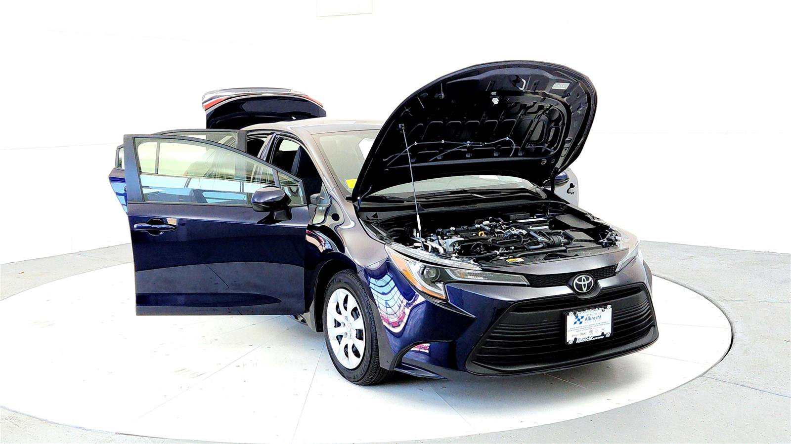 Used 2023 Toyota Corolla LE FWD image 9