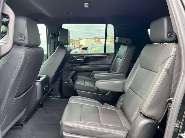Certified 2026 Chevrolet Suburban LT w/ Comfort Package AWD/4WD image 12