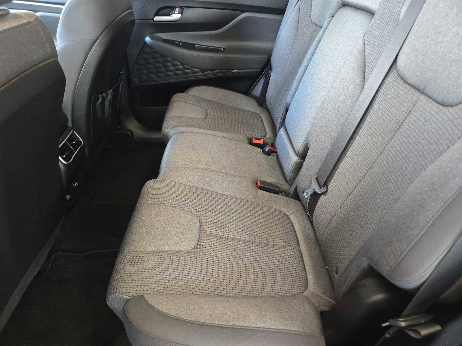 Used 2023 Hyundai Santa Fe SEL FWD image 27