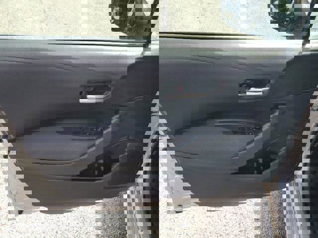 Used 2021 Toyota Corolla LE image 21