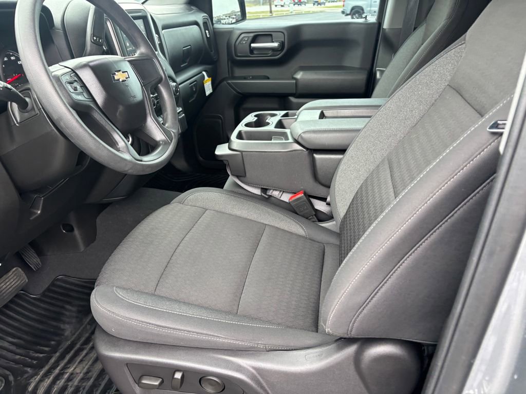 Certified 2024 Chevrolet Silverado 1500 Custom image 9
