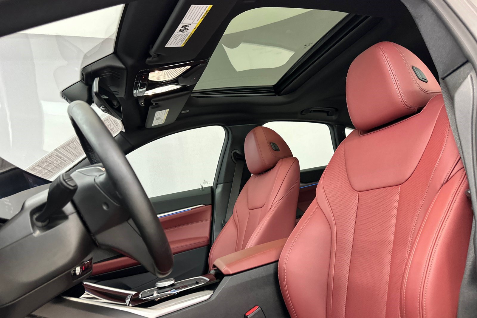 Certified 2024 BMW i4 eDrive40 w/ Premium Package RWD image 24