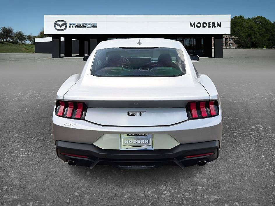 Used 2024 Ford Mustang GT Premium RWD image 4