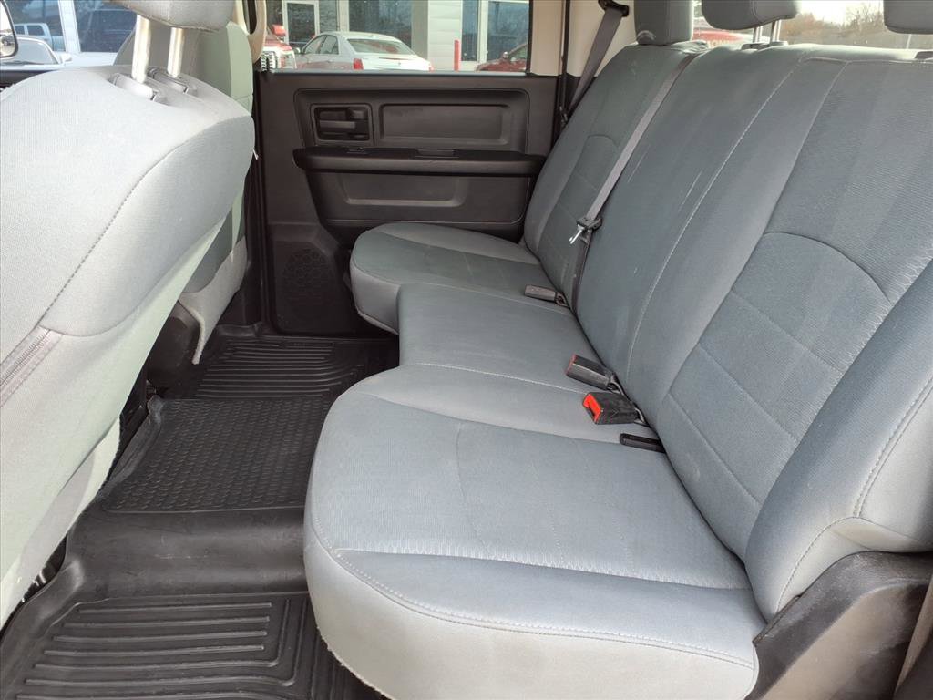 Used 2018 RAM 2500 Tradesman w/ Chrome Appearance Group image 12