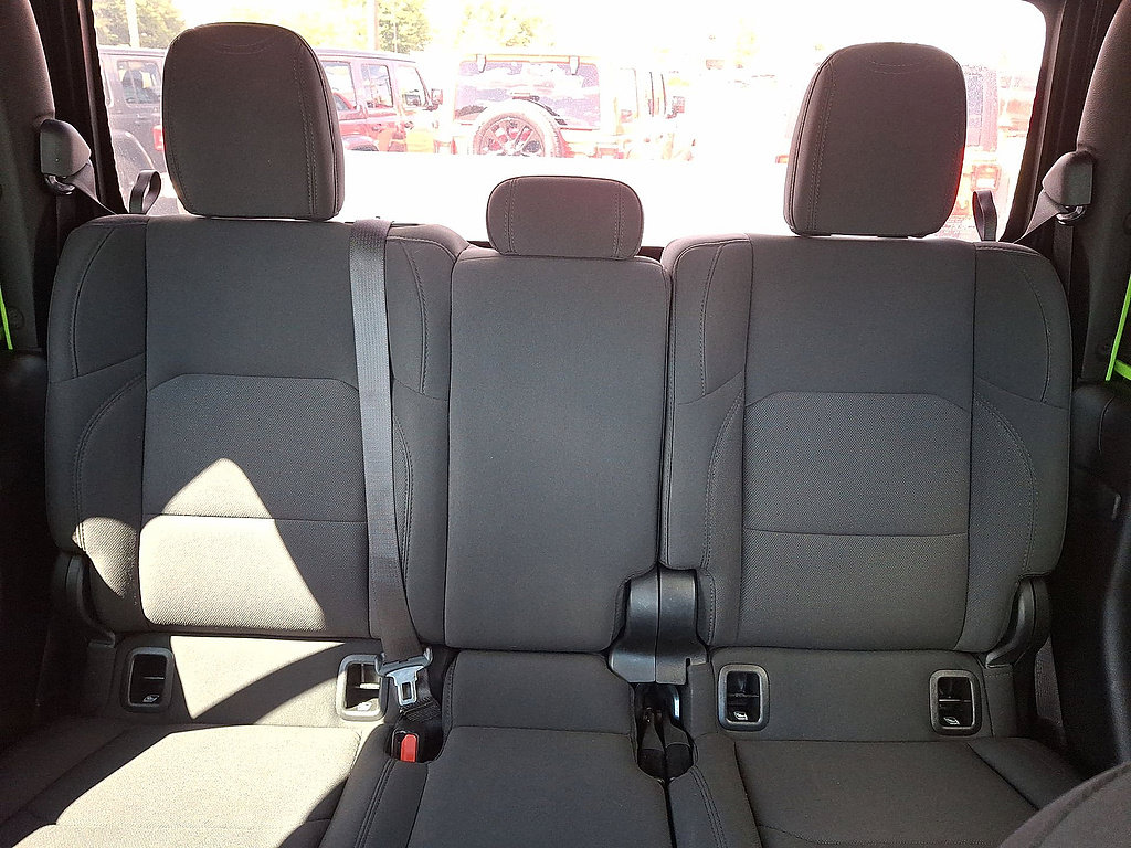 Used 2021 Jeep Gladiator Sport AWD/4WD image 13