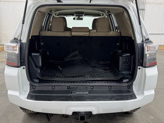 Used 2019 Toyota 4Runner SR5 AWD/4WD image 14