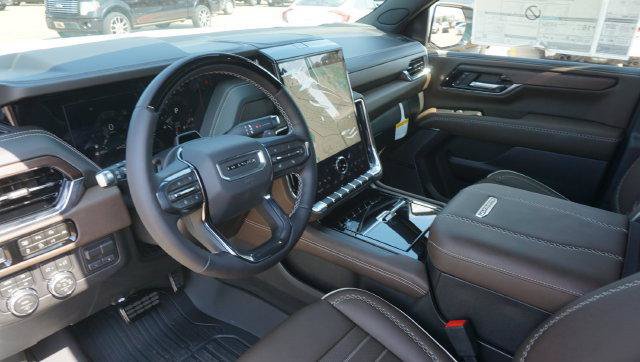 New 2027 GMC Yukon XL Denali Ultimate w/ LPO, Floor Liner Package AWD/4WD image 6
