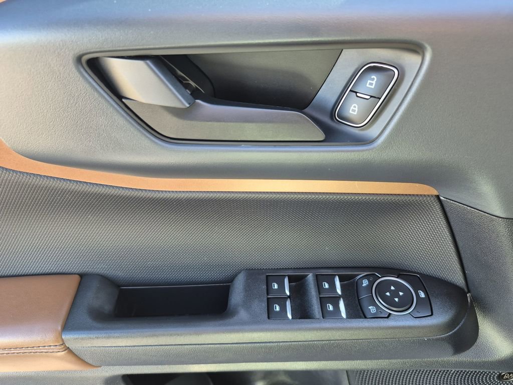 Used 2021 Ford Bronco Sport Outer Banks w/ Outer Banks Package (96D) image 8