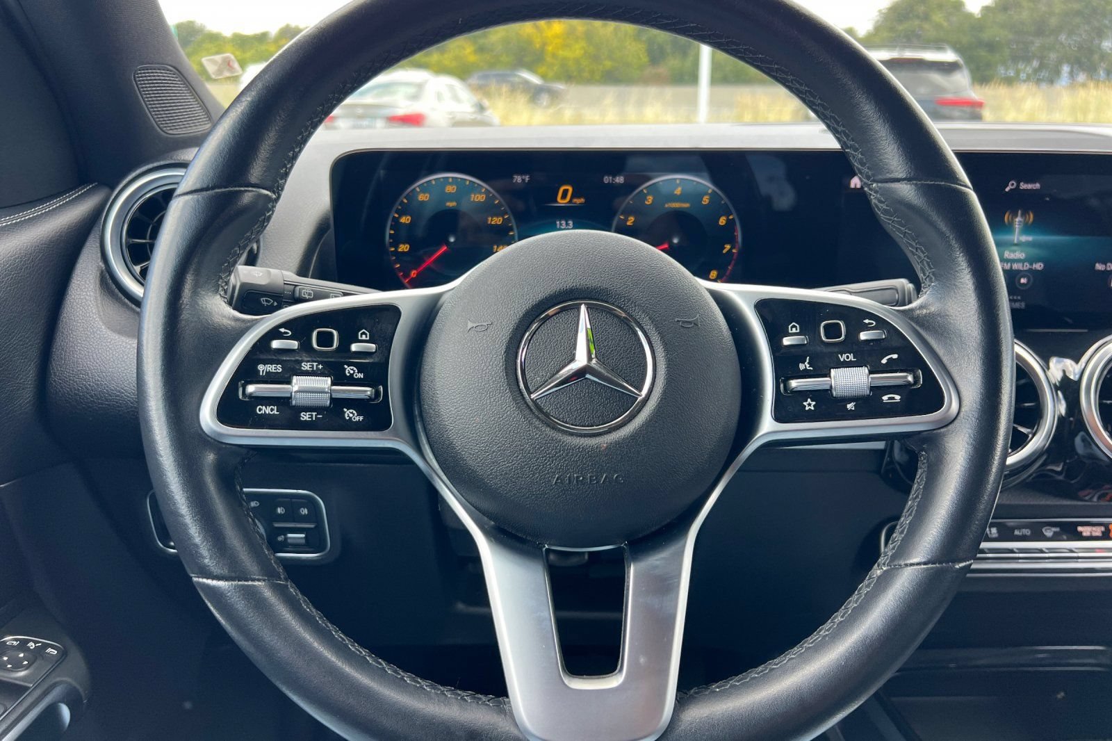 Used 2022 Mercedes-Benz GLB 250 image 27