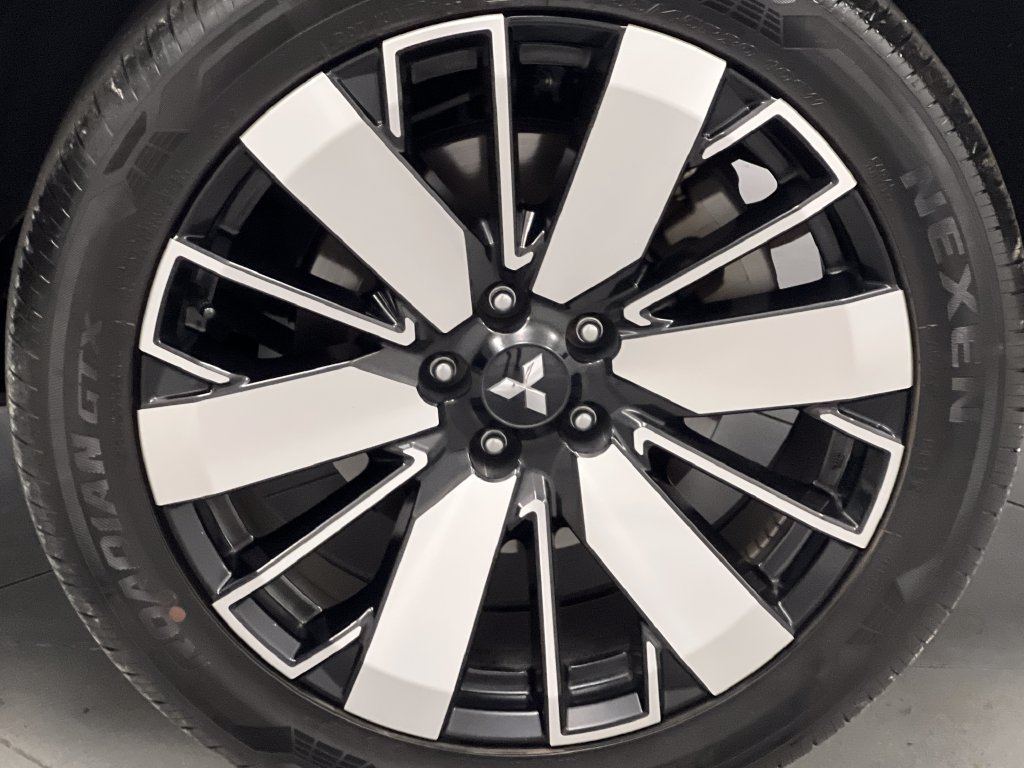Used 2025 Mitsubishi Outlander SE AWD/4WD image 76