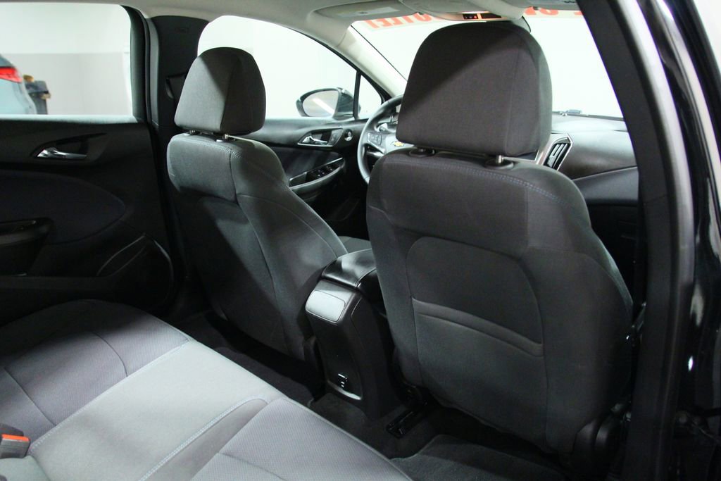 Used 2018 Chevrolet Cruze LT w/ Convenience Package FWD image 22