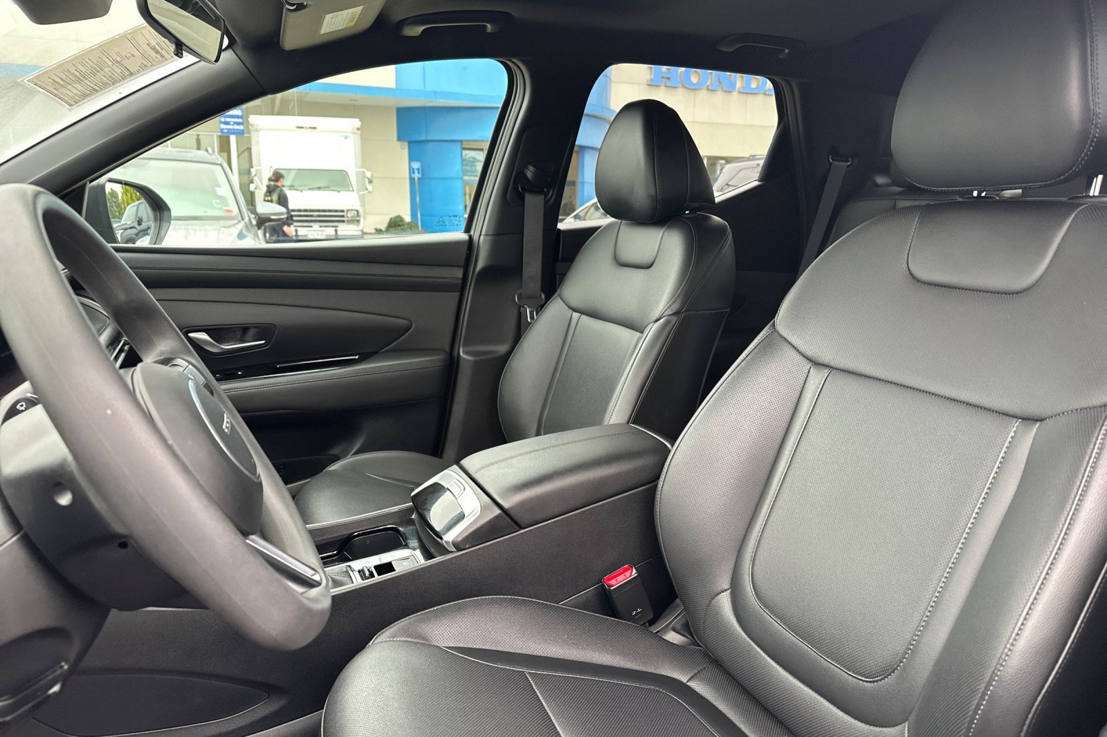 Used 2025 Hyundai Santa Cruz SEL FWD image 5