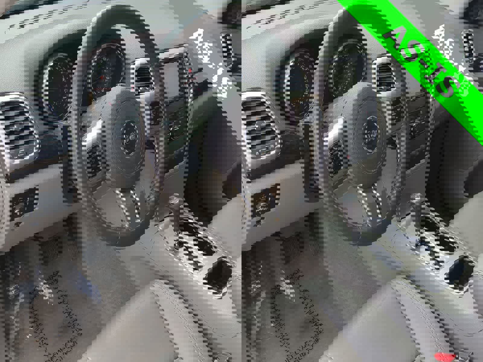 Used 2011 Jeep Grand Cherokee Laredo image 10