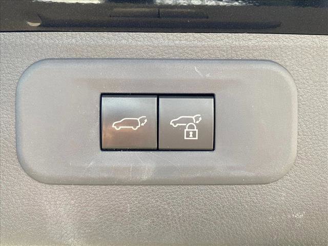 Used 2025 Lexus TX 500h AWD w/ Technology Package image 8
