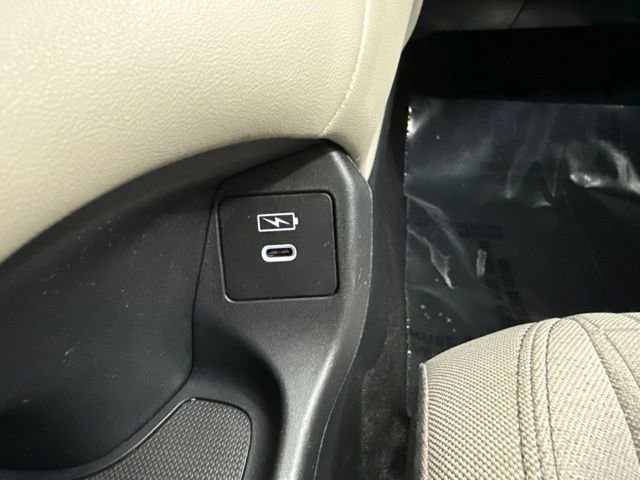 Used 2024 Honda HR-V LX image 40
