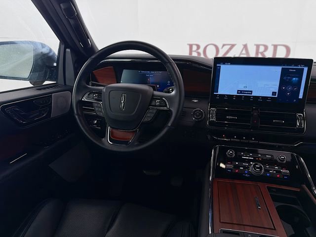 Used 2024 Lincoln Navigator Reserve image 27