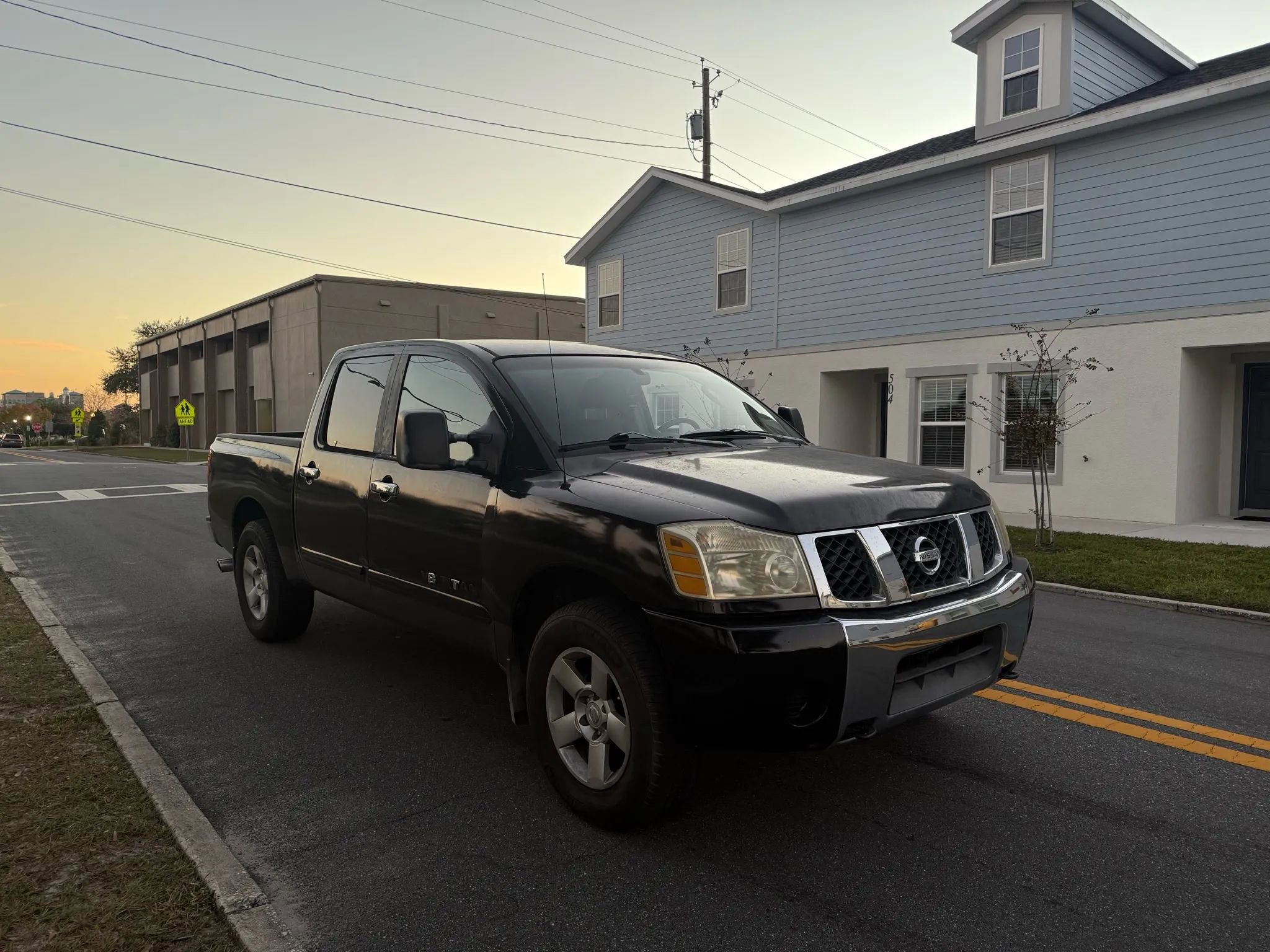 Used 2006 Nissan Titan SE image 3