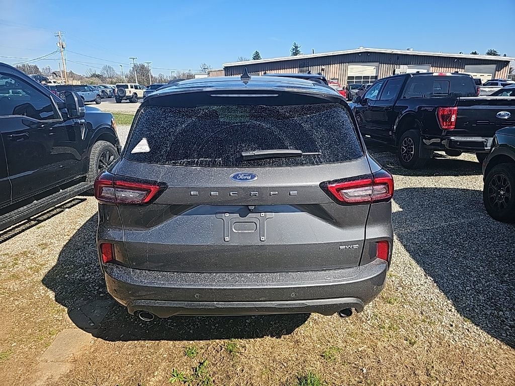 Used 2023 Ford Escape ST-Line w/ Tech Pack #1 image 9