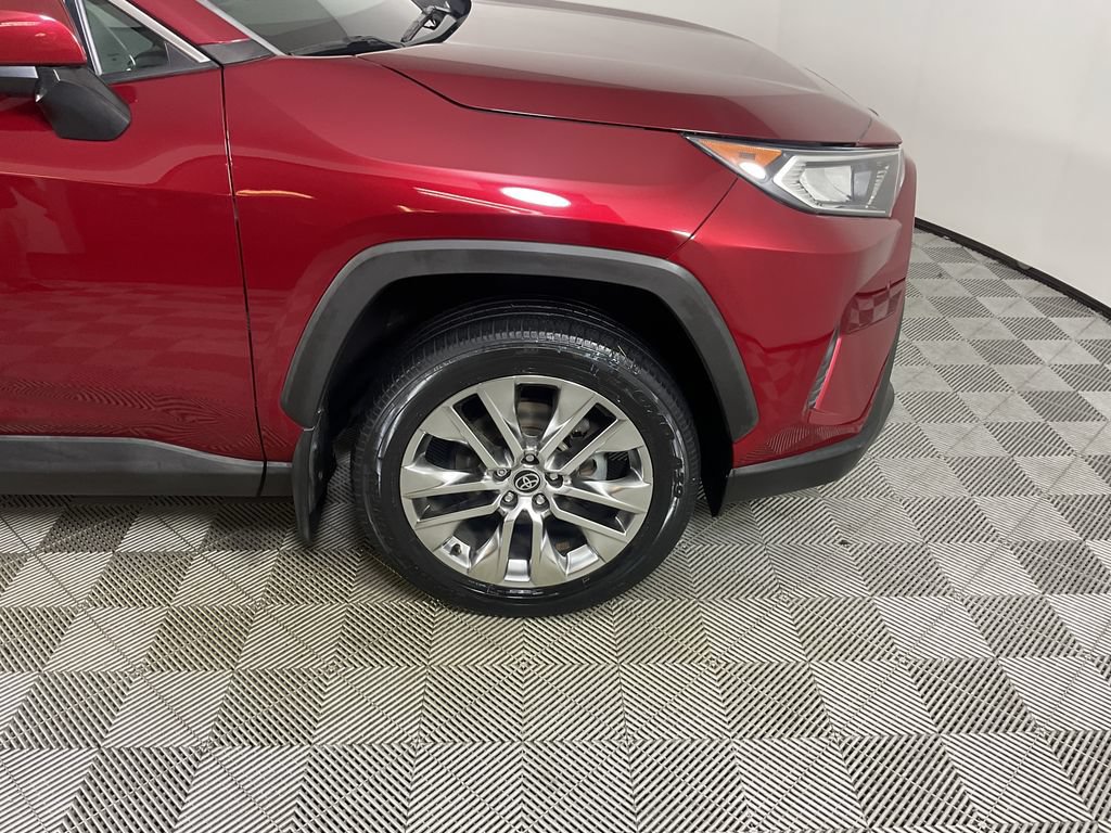 Used 2021 Toyota RAV4 Limited AWD/4WD image 6