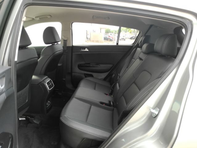 Used 2020 Kia Sportage EX FWD image 19