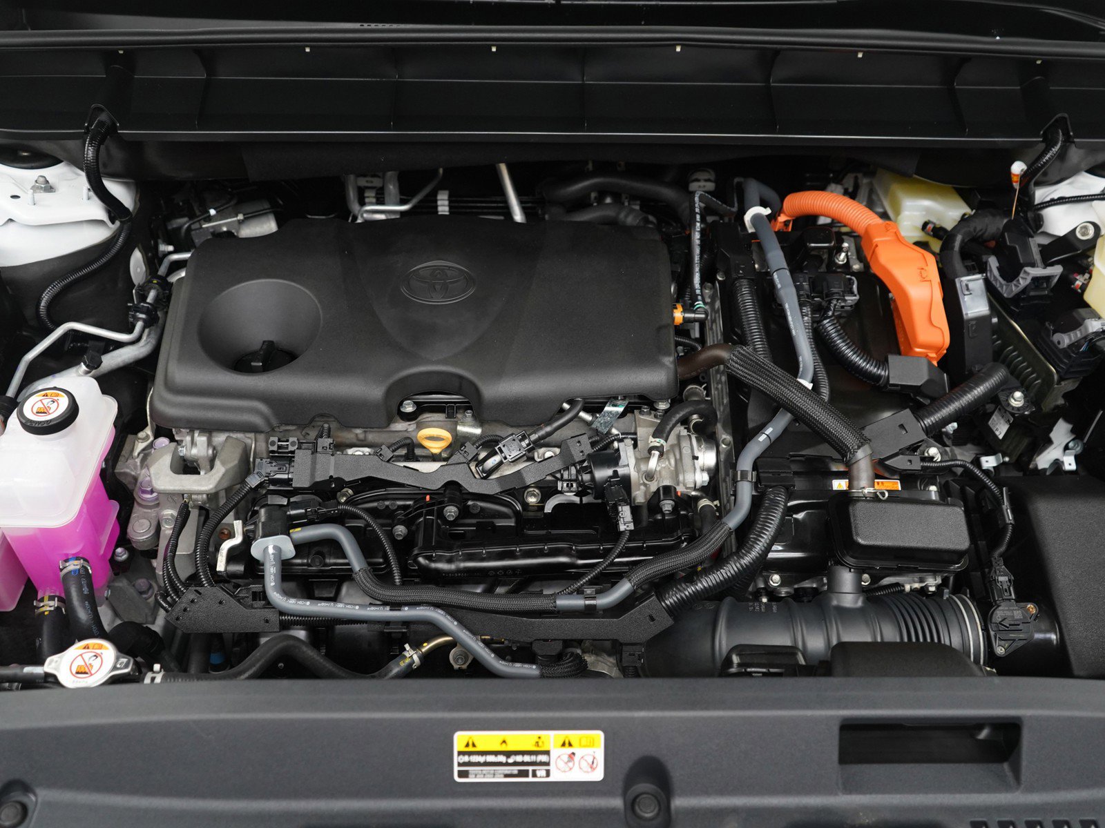 Used 2024 Toyota Highlander LE image 33