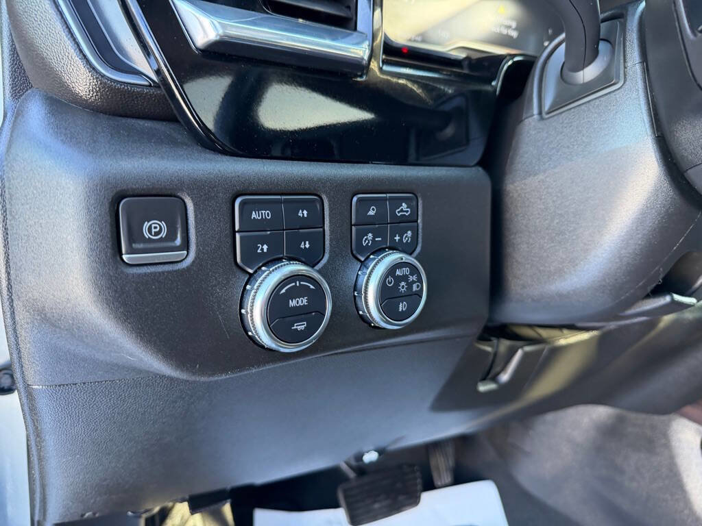 Used 2024 GMC Sierra 3500 SLT w/ SLT Premium Package image 19