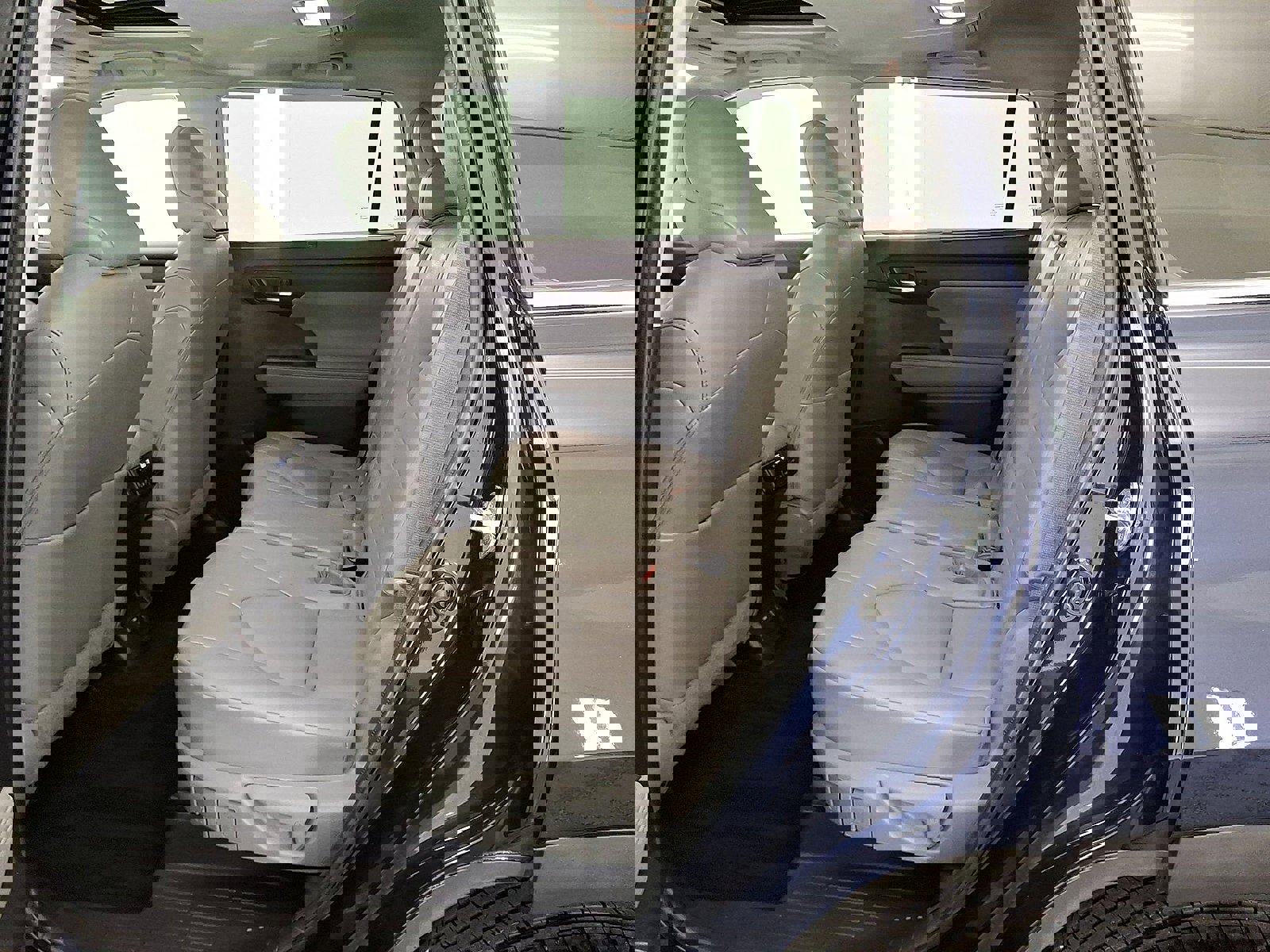 Used 2022 Toyota Highlander XLE image 20