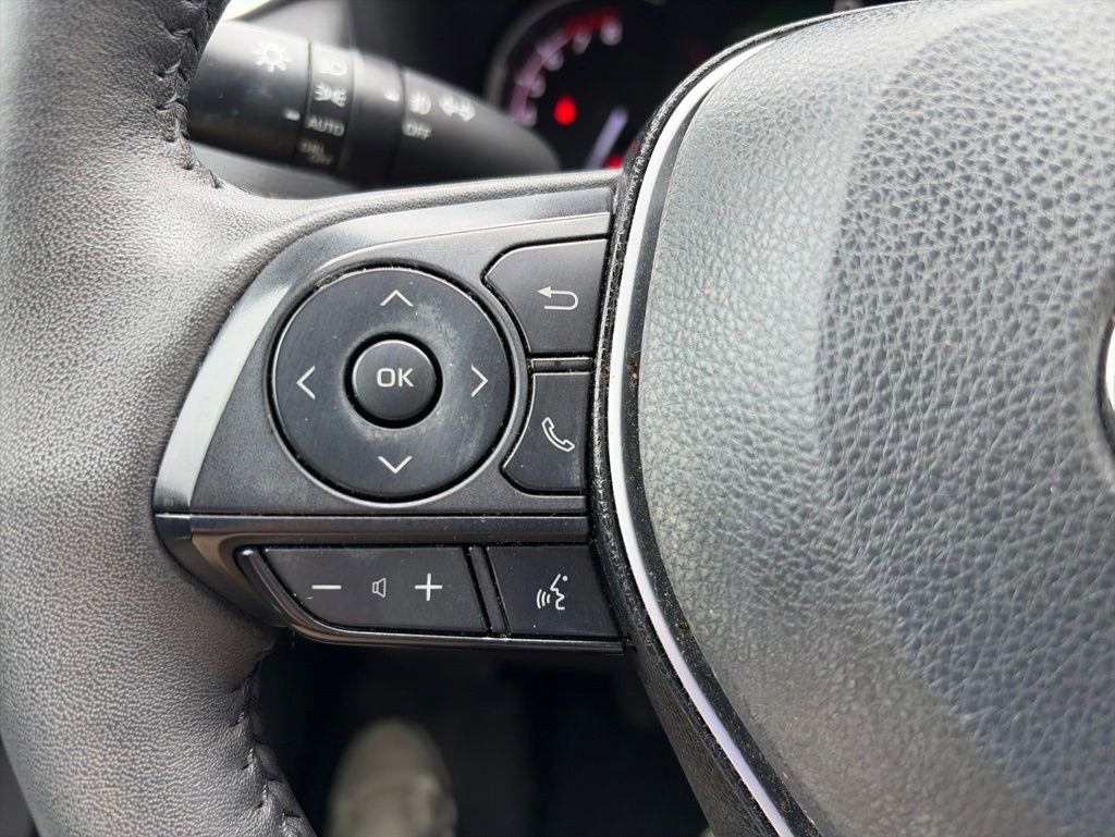 Used 2023 Toyota RAV4 XLE Premium FWD image 15