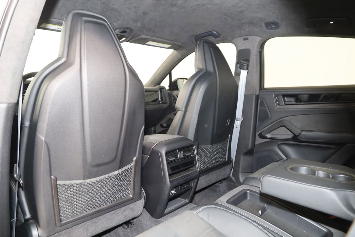 Used 2024 Porsche Cayenne Turbo GT image 37