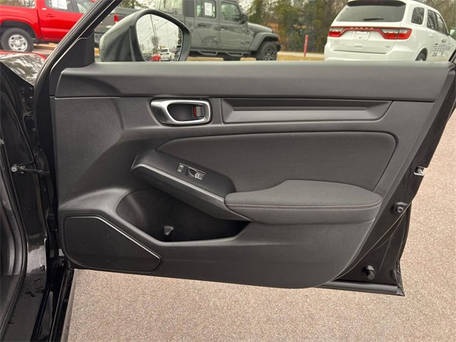 Used 2025 Honda Civic Sport image 29