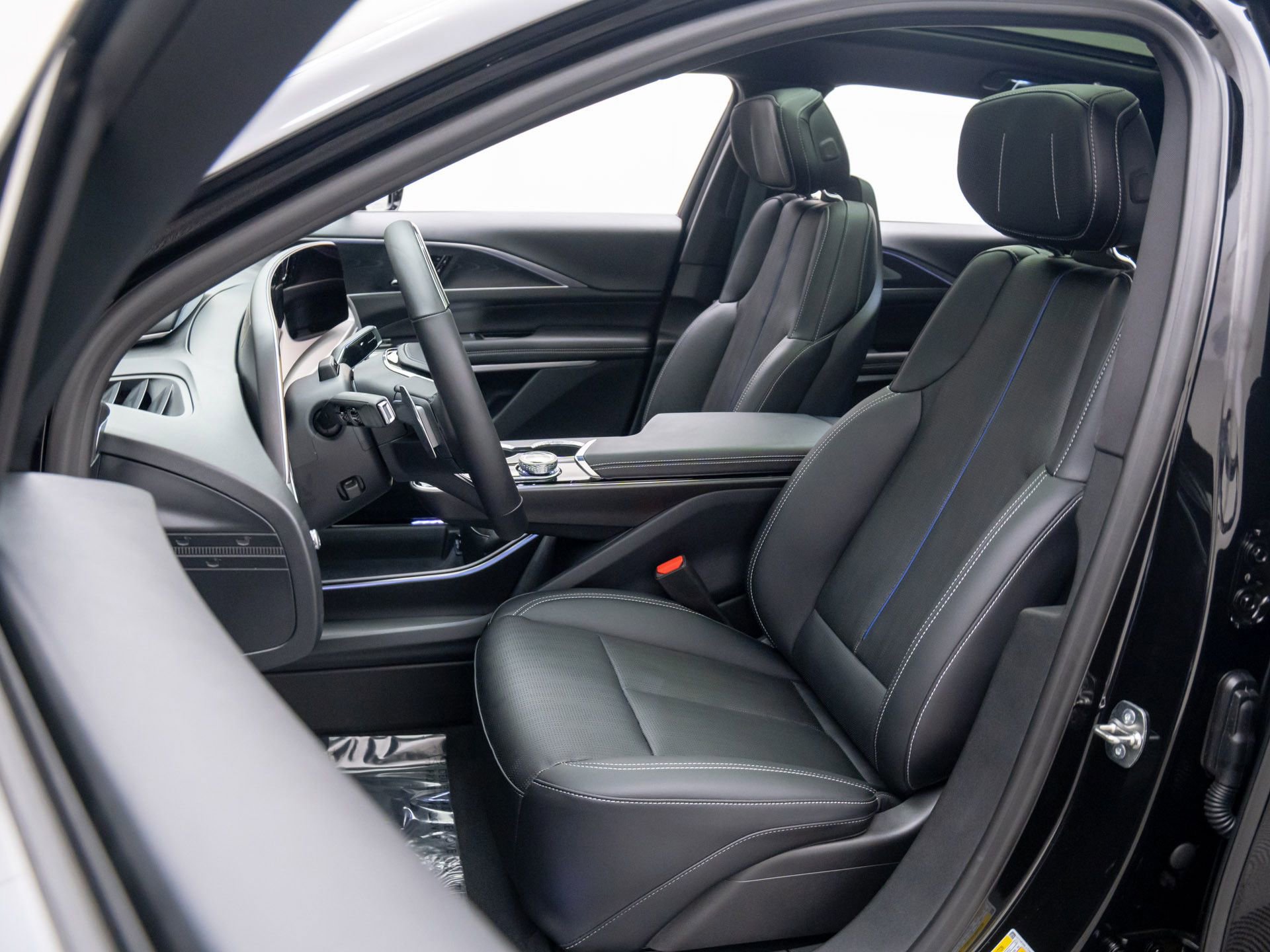 New 2026 Cadillac Lyriq V w/ LPO, Red Accent Package image 16