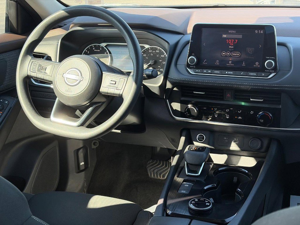 Used 2023 Nissan Rogue S AWD/4WD image 12