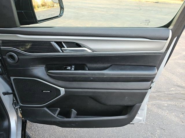 Used 2023 Jeep Wagoneer Series II image 15