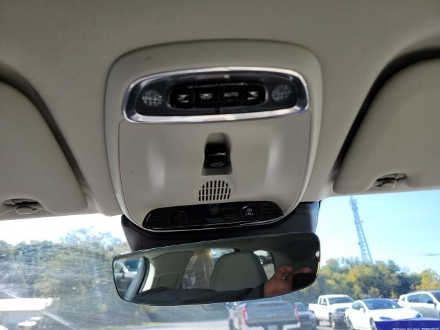 Used 2021 Volvo XC60 T5 Momentum AWD/4WD image 20