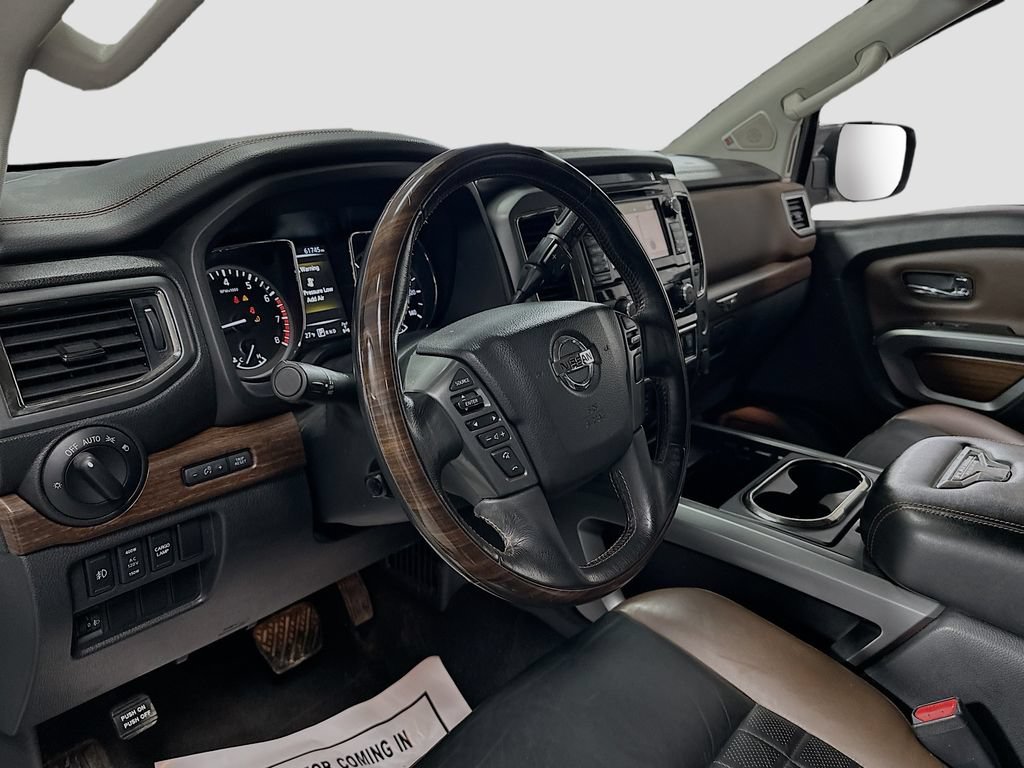 Used 2018 Nissan Titan Platinum Reserve AWD/4WD image 10