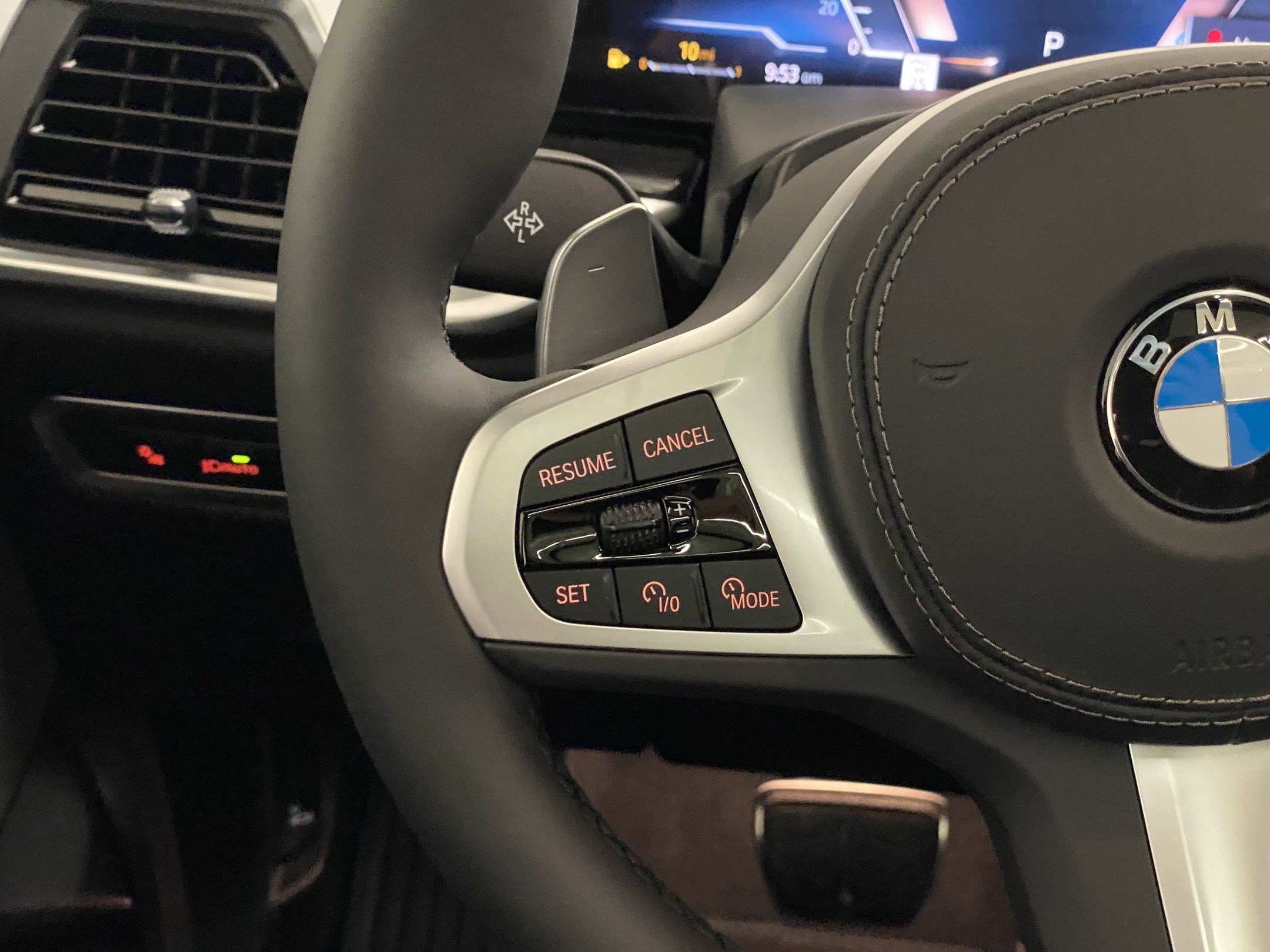 Used 2026 BMW X7 xDrive40i w/ M Sport Package image 17