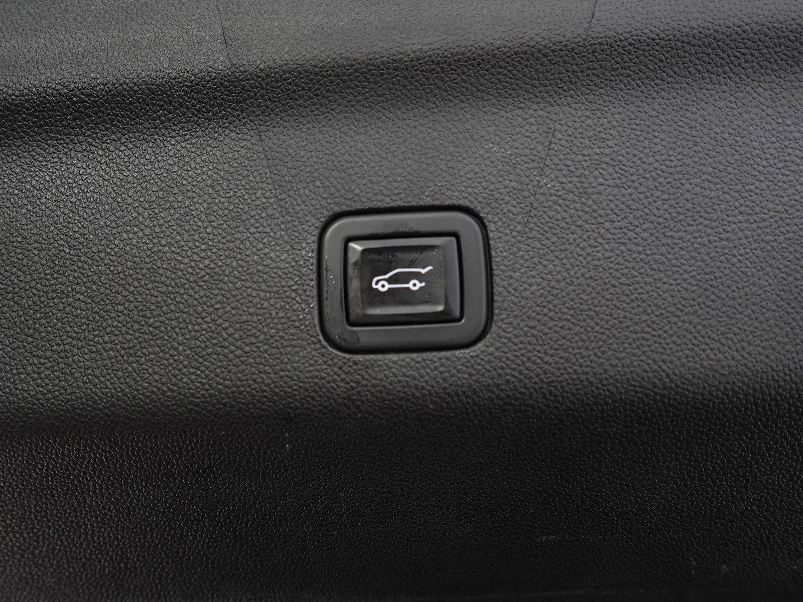Used 2021 GMC Yukon Denali AWD/4WD image 12