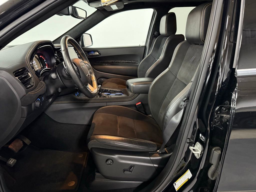 Used 2023 Dodge Durango R/T w/ Hemi Orange Plus Package AWD/4WD image 9