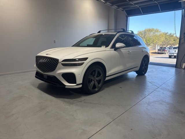 Used 2025 Genesis GV70 2.5T w/ Sport Prestige Package image 2