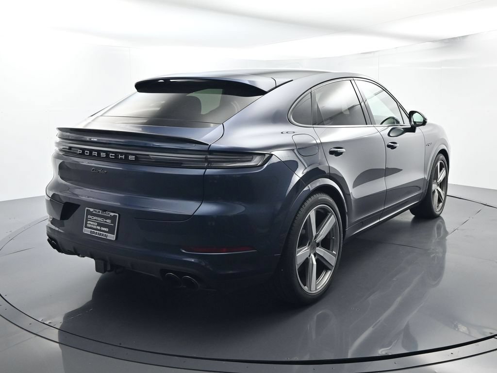 Certified 2025 Porsche Cayenne Turbo AWD/4WD image 14
