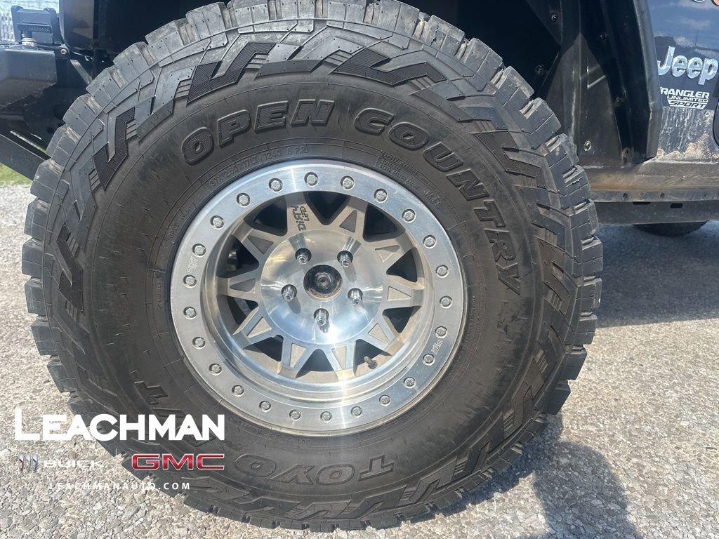 Used 2018 Jeep Wrangler Unlimited Sport image 9