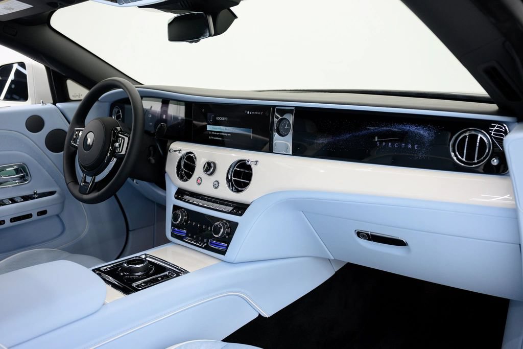 Used 2025 Rolls-Royce Spectre AWD/4WD image 55