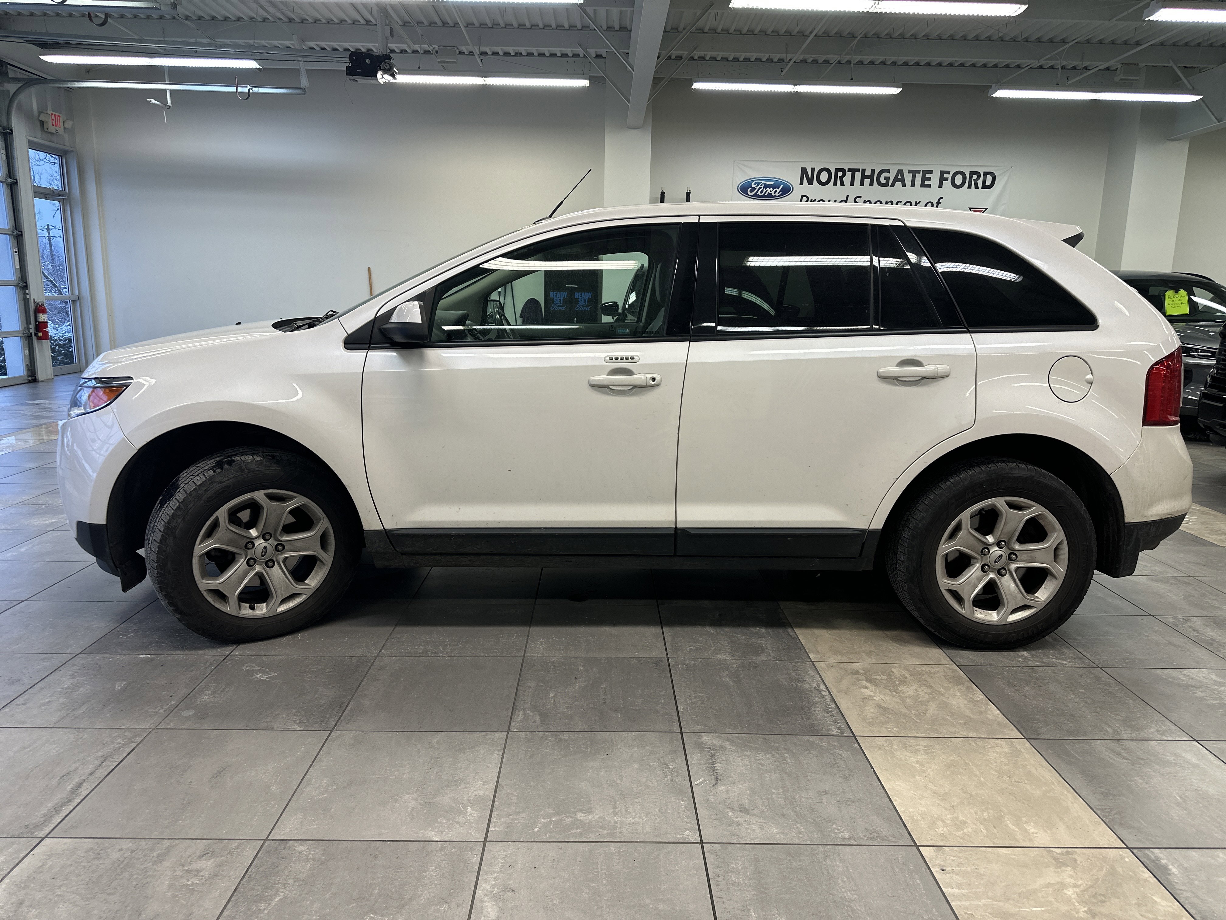 Used 2013 Ford Edge SEL image 13