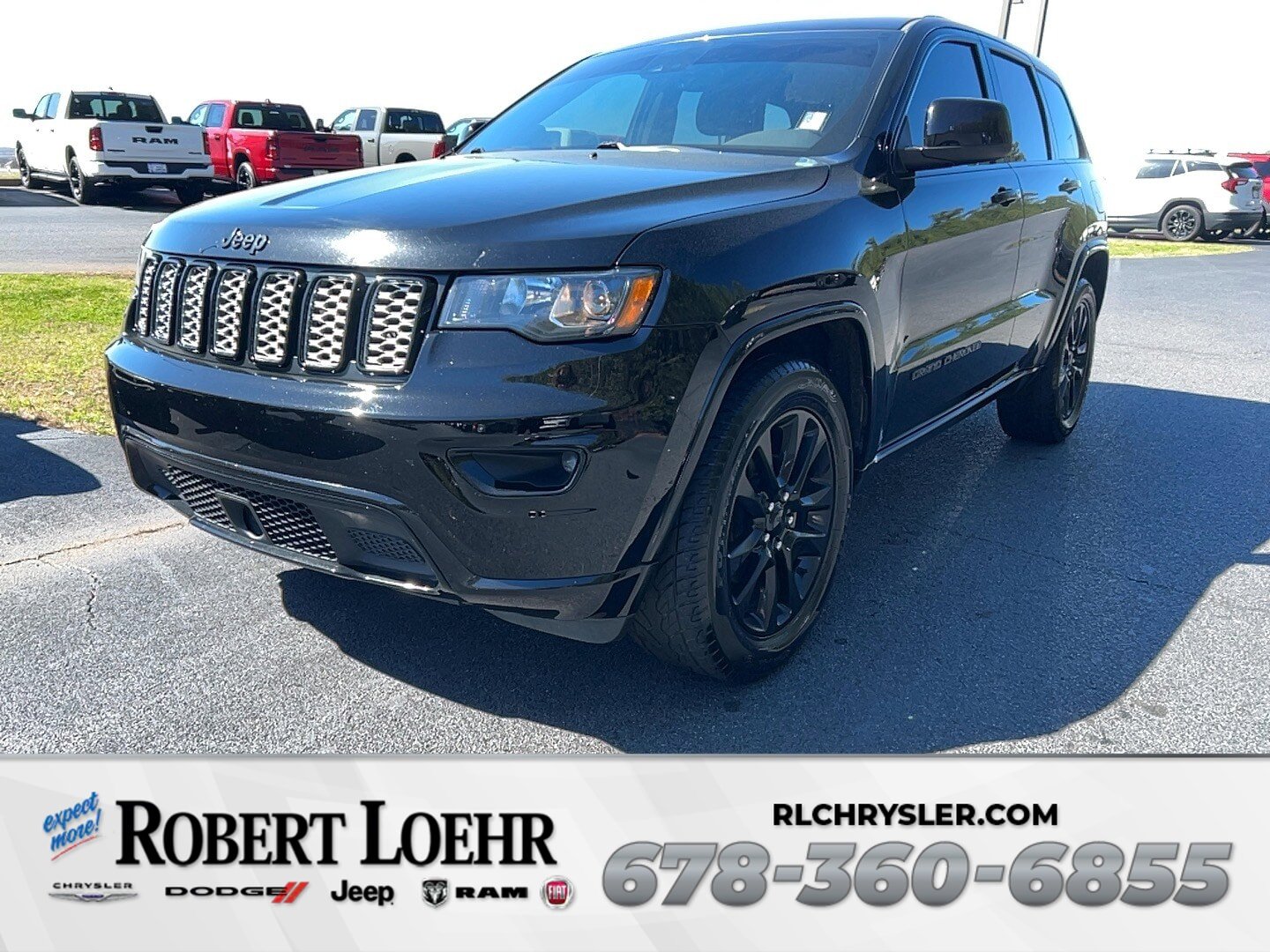 Used 2020 Jeep Grand Cherokee Altitude RWD image 1